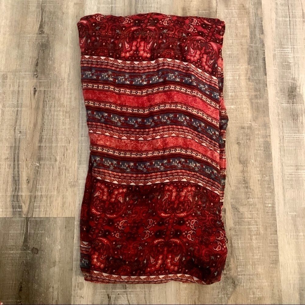 Paisley print scarf  